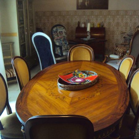 Отель Maison Les Bleuets Le Perreon Экстерьер фото